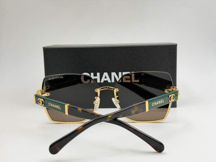 Picture of Chanel Sunglasses _SKUfw80235755fw
